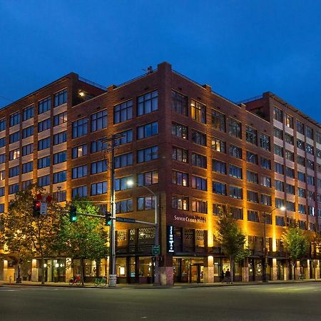 Silver Cloud Hotel - Seattle Stadium Exterior photo