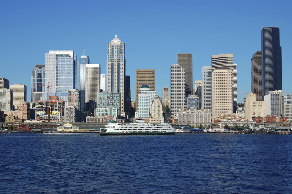 Silver Cloud Hotel - Seattle Stadium Exterior photo